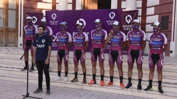 Godoy Cruz presentó su equipo para la Vuelta de Mendoza