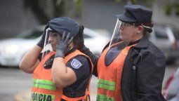 Le clavaron un cuchillo de cocina en la frente y sobrevivió