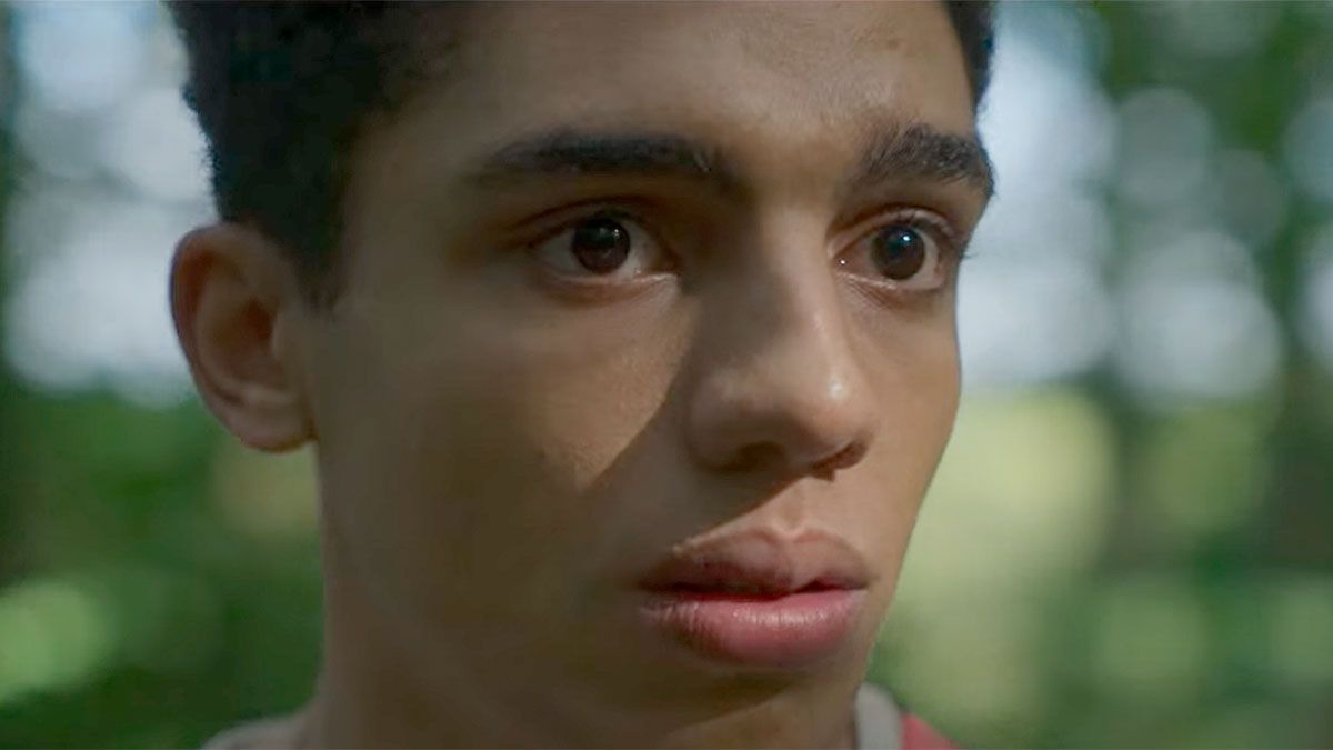 Nathan ha pasado toda su vida siendo monitoreado en busca de señales de que pueda seguir el mismo camino destructivo que su padre.
