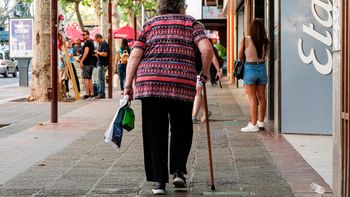 ANSES confirmó el pago de haberes, un aumento y dos extras para jubilados en junio ANSES confirmó el pago de haberes, un aumento y dos extras para jubilados en junio