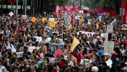 Promesas y más promesas de Peña Nieto a dos años de la desaparición de los estudiantes mexicanos
