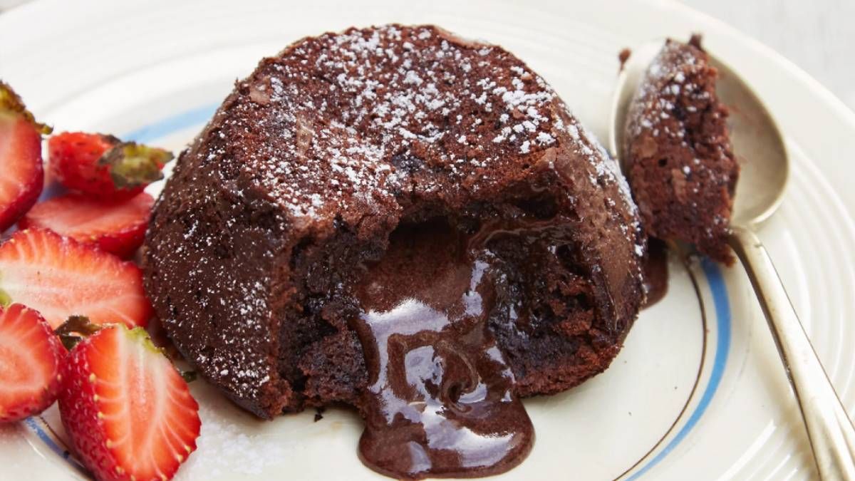 Recetas: cómo hacer un volcán de chocolate sin harina, con pocos ingredientes y en 1 minuto en el microondas. Recetas: cómo hacer un volcán de chocolate sin harina, con pocos ingredientes y en 1 minuto en el microondas.