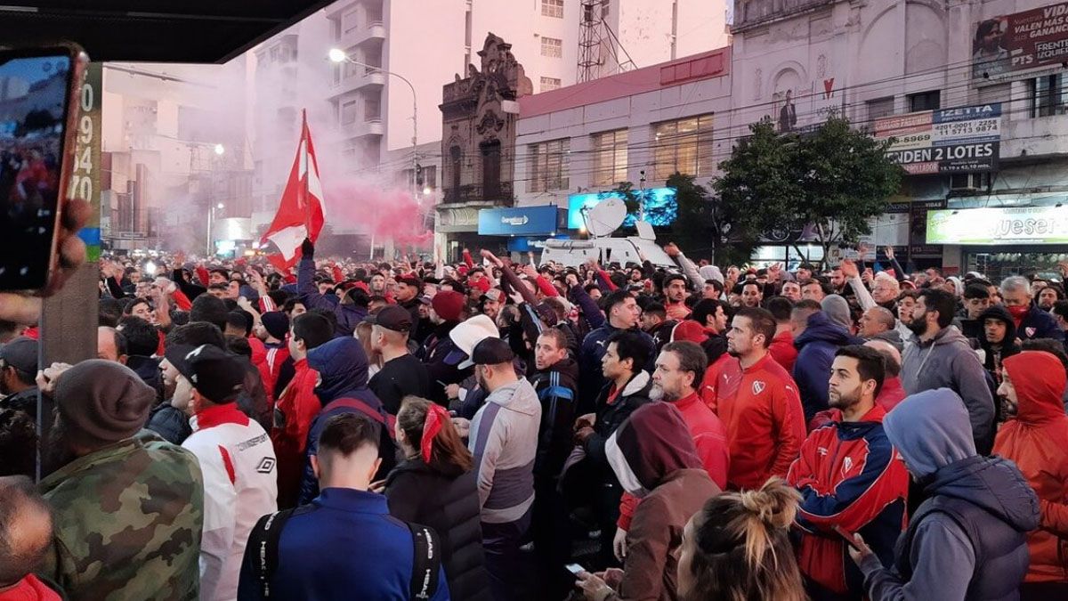 Los hinchas de Independiente protagonizaron serios incidentes.