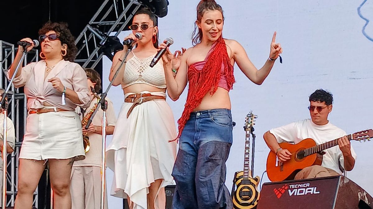 La mendocina Magnolia Monti fue la encargada de abrir el festival. La mendocina Magnolia Monti fue la encargada de abrir el festival.