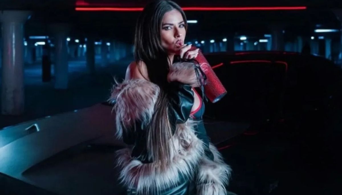 La China Suárez a los besos con famoso actor en una fiesta: 