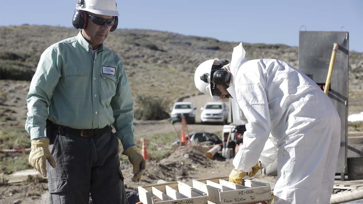 Trabajo del personal en Hierro Indio.