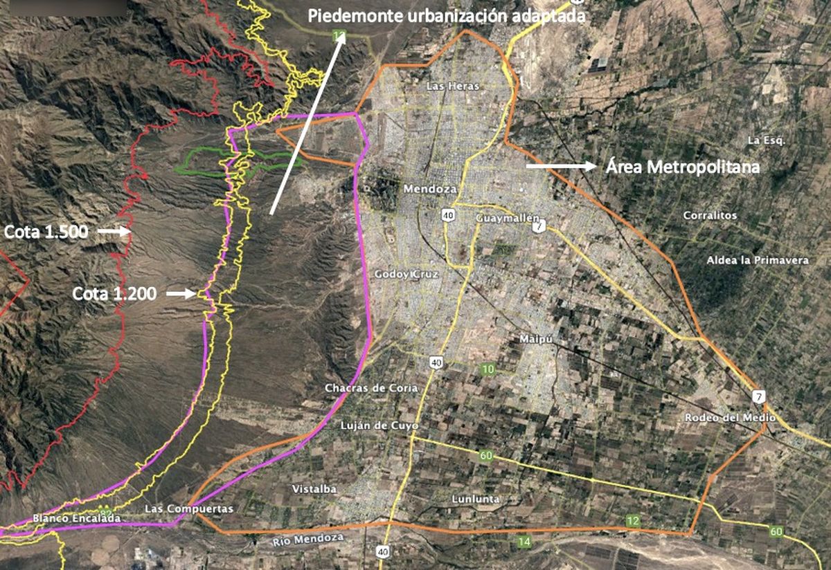 El piedemonte quedará dividido en dos. Por debajo de los 1200 metros podrá haber desarrollos urbanos -aunque con controles-; en tanto que por encima de esa altura sólo se permitirán iniciativas de impacto medio y bajo.