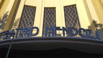 Tras 12 años y con entradas agotadas, el teatro Mendoza vuelve a abrir sus puertas