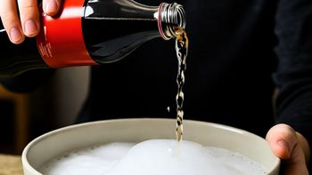 Mezclar Coca Cola con jabón: por qué recomiendan hacerlo y para qué sirve Mezclar Coca Cola con jabón: por qué recomiendan hacerlo y para qué sirve