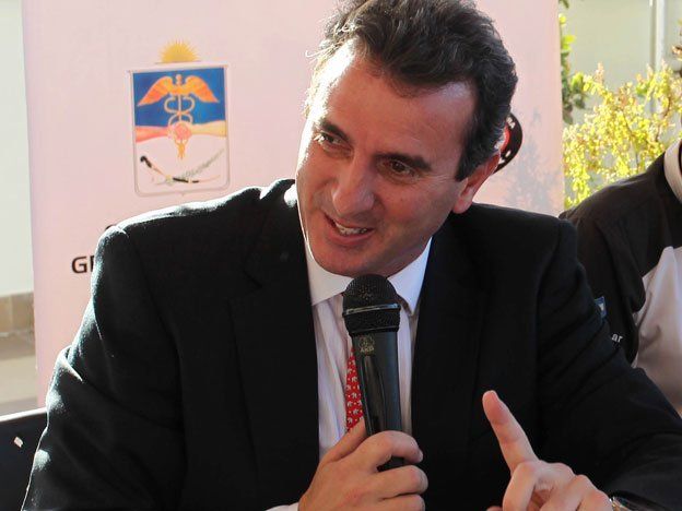 Paco no se calmó con el anuncio de YPF: Debe traducirse en combustible disponible para los mendocinos”