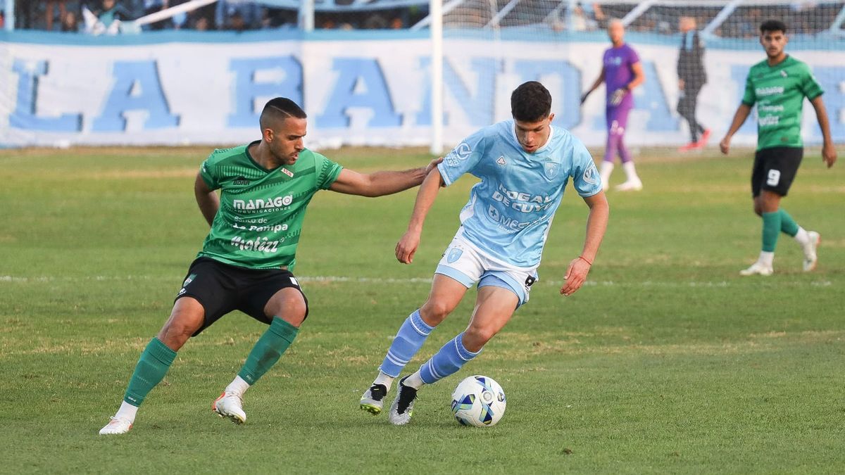 Franco Saccone es un jugador que se caracteriza por el buen manejo del balón. Franco Saccone es un jugador que se caracteriza por el buen manejo del balón.