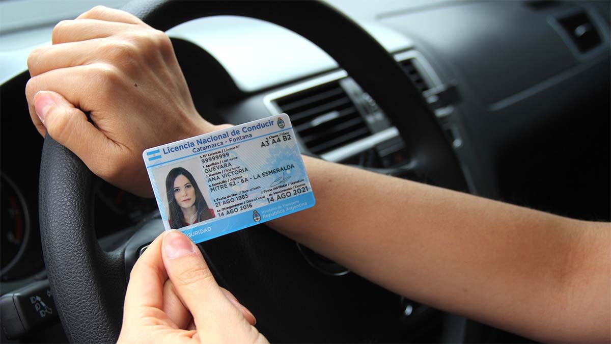 Cualquier ciudadano podrá llevar su constancia al momento de efectuar el trámite del carnet de conducir