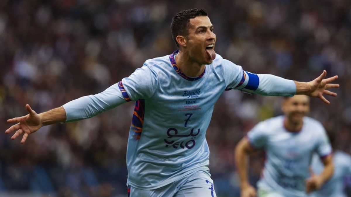 Ronaldo jugó su primer partido en Arabia Saudita, hizo dos goles y fue figura