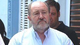 El gobernador de La Pampa anunció que tiene cáncer y no irá por la reelección