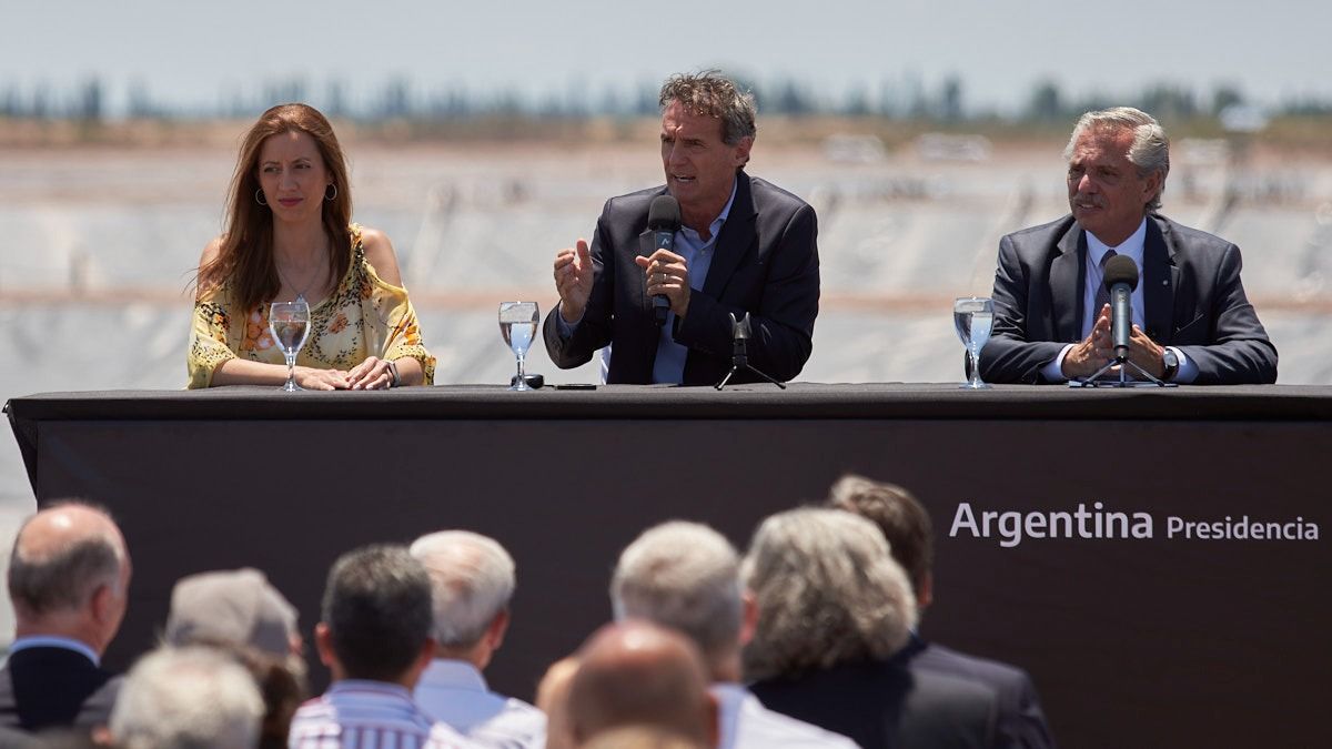 Suarez habló de Portezuelo, pero en torno al laudo, no mencionó la demora de Alberto Fernández para emitirlo. Según los radicales, estuvo cuatro meses desfasada. 
