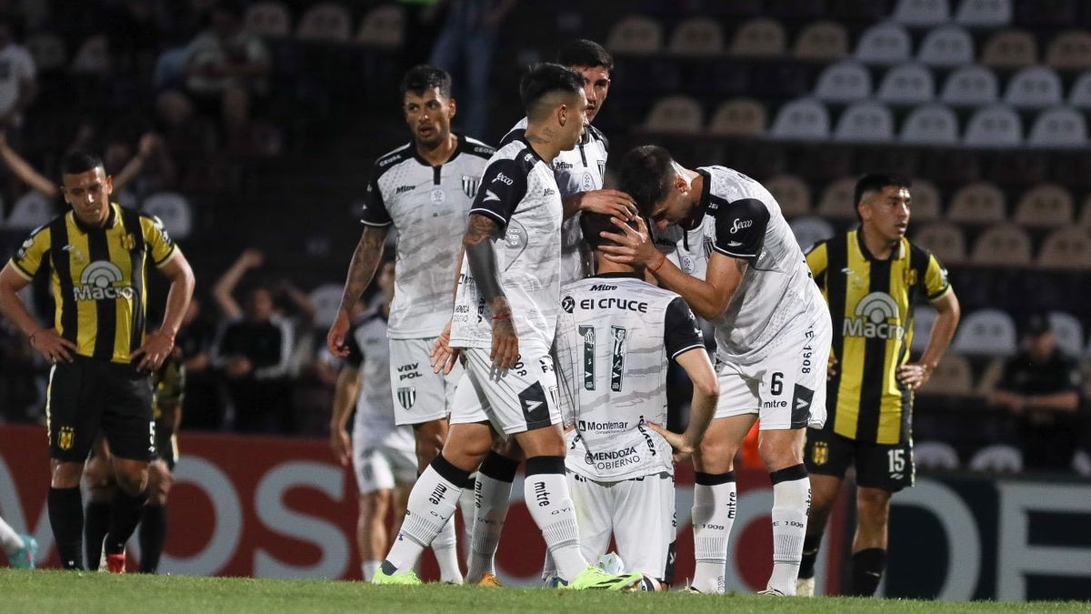 Facundo Lencioni cambió por gol el penal que él mismo generó.