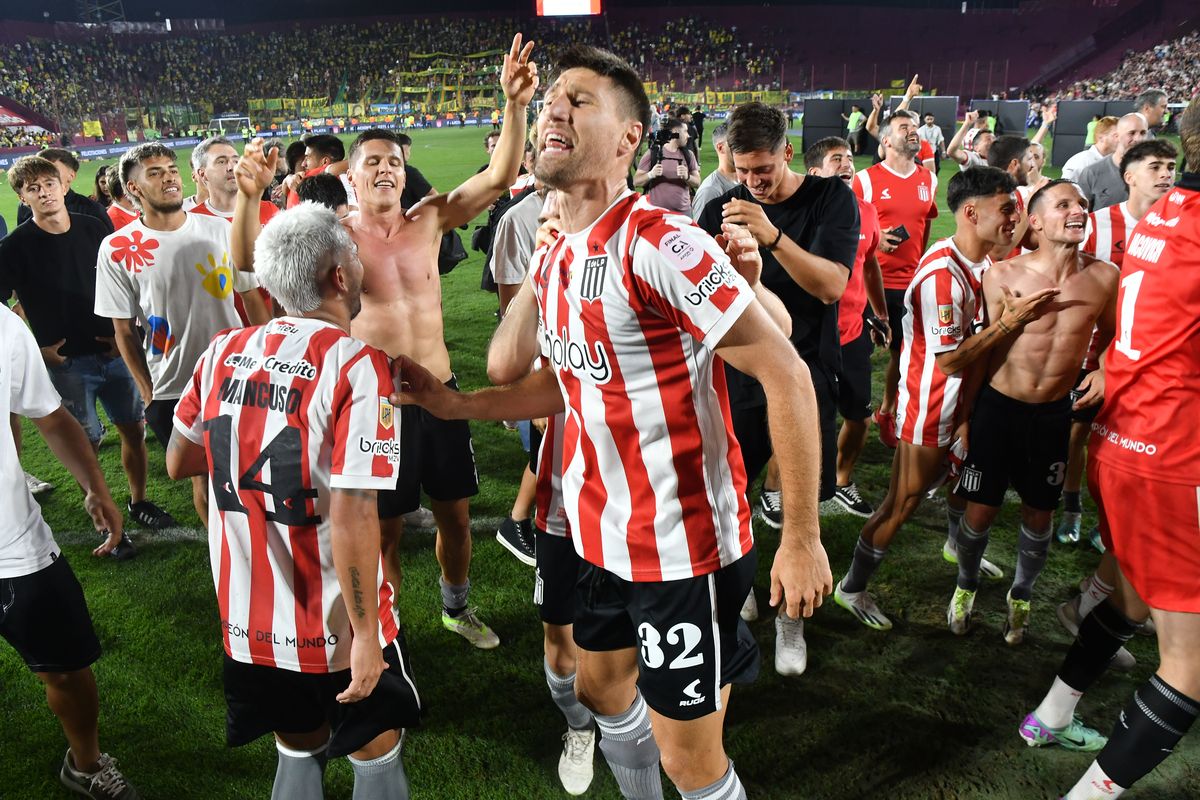 Estudiantes de La Plata sacó pasaje a la Copa Libertadores 2024 Estudiantes de La Plata sacó pasaje a la Copa Libertadores 2024
