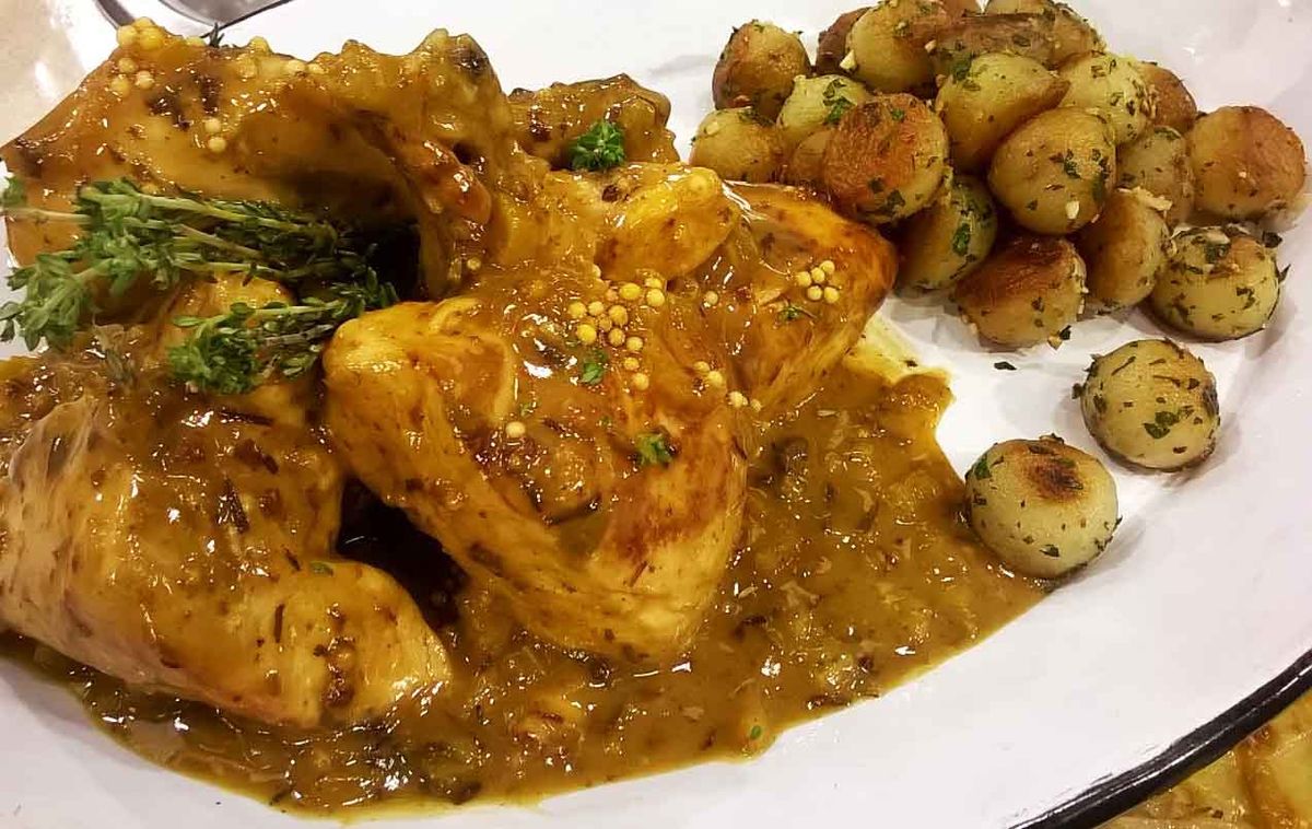 Recetas fáciles: pollo a la mostaza sabroso y crujiente. Recetas fáciles: pollo a la mostaza sabroso y crujiente.