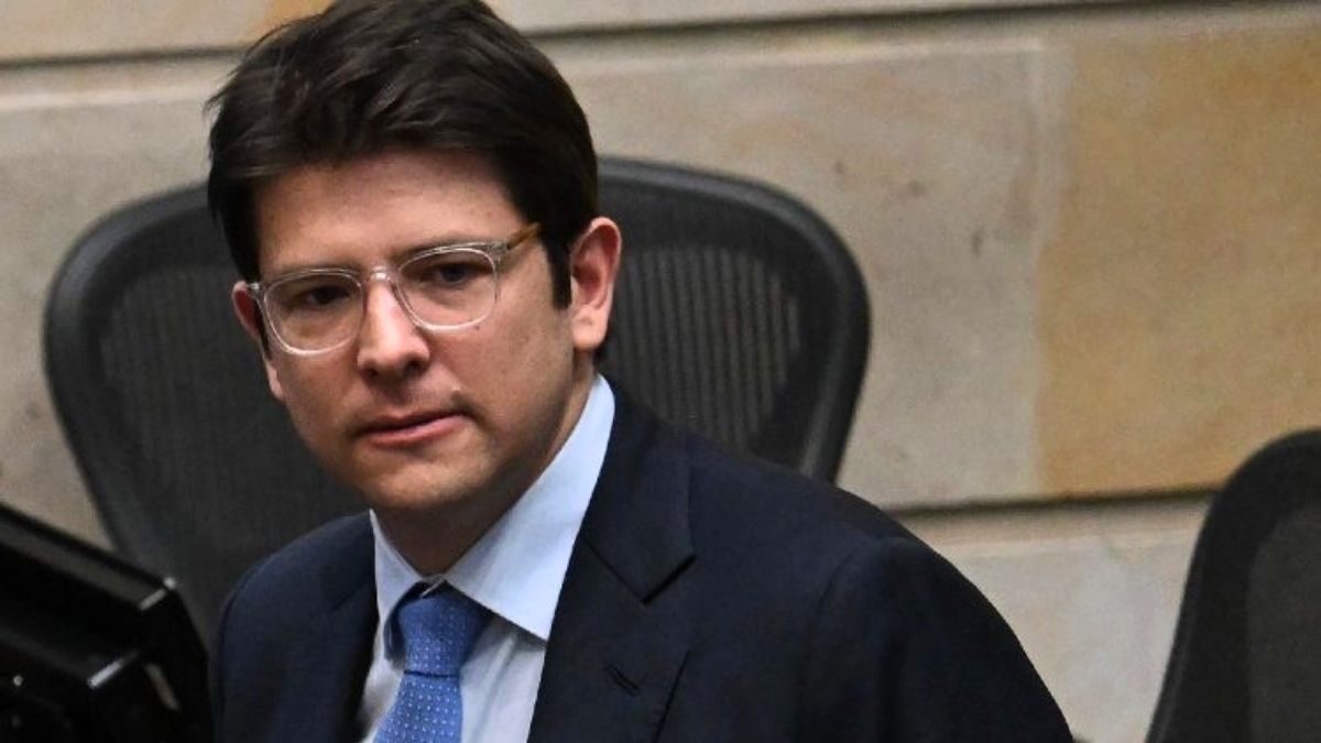 El senador colombiano que fue asesinado en un acto político.