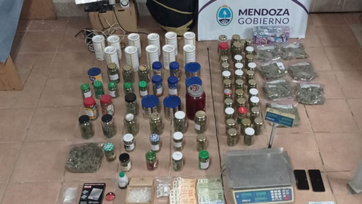 Desbarataron Cuatro Kiosquitos De Droga En El Gran Mendoza 5677