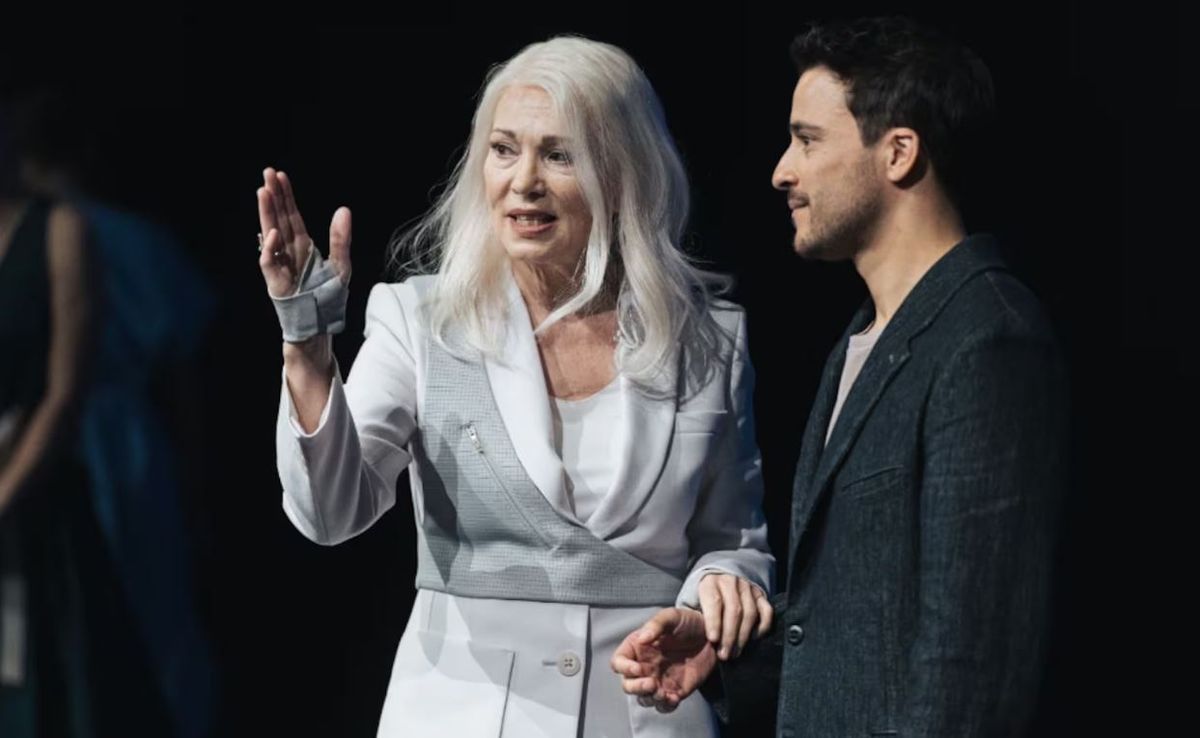 Joya del cine europeo. Es Paradise, que está rompiendo récords en Netflix. Joya del cine europeo. Es Paradise, que está rompiendo récords en Netflix.