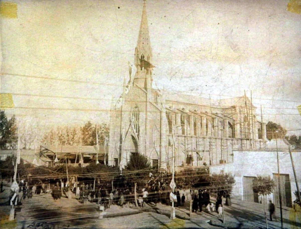 La iglesia San Vicente Ferrer en 1912. La iglesia San Vicente Ferrer en 1912. 
