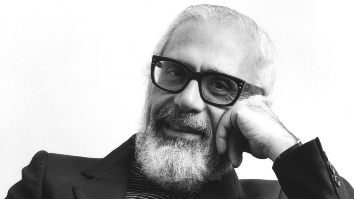 El reconocido escritor mendocino Antonio Di Benedetto será recordado por el centenario de su nacimiento con diferentes actividades.