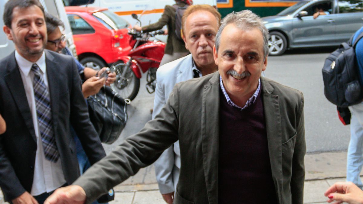 Guillermo Moreno fue condenado por tercera vez pero no irá preso. Guillermo Moreno fue condenado por tercera vez pero no irá preso.