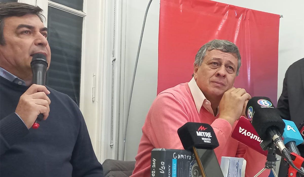 Omar De Marchi y Daniel Orozco salieron a responsabilizar al senador nacional Alfredo Cornejo de un