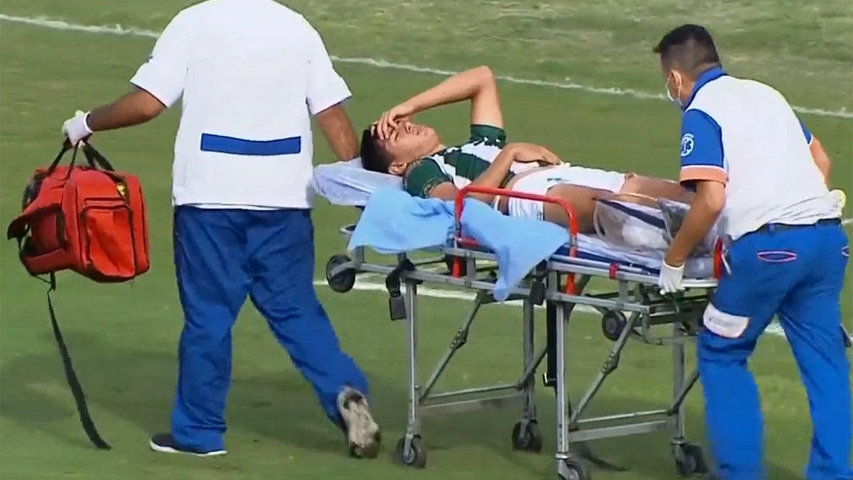 Lautaro Cardozo se retiró lesionado en Banfield.