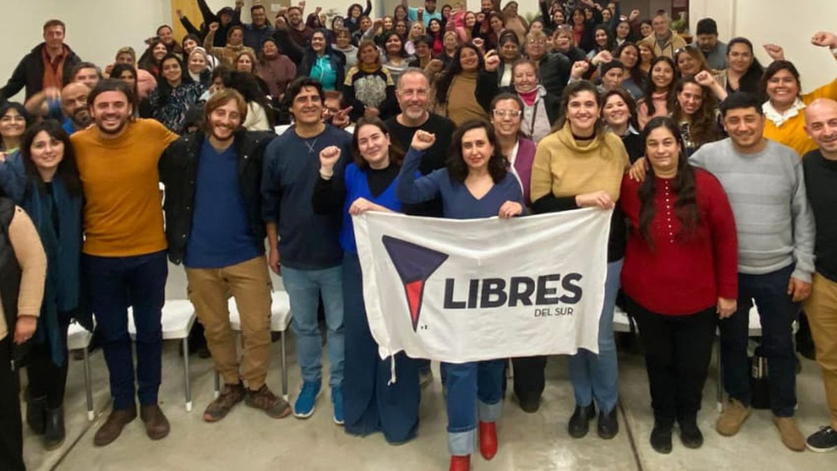 El plenario de Libres del Sur decidió salir del frente Cambia Mendoza.