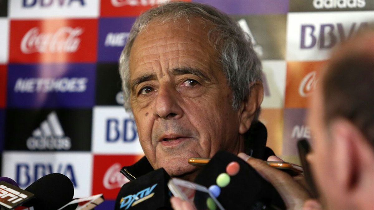 D'Onofrio, durísimo con Riquelme: 