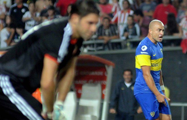 Santiago Silva: “Vivo del gol pero estaba tranquilo”