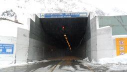 Remiseros autorizados denuncian que no los dejan realizar viajes hasta el paso fronterizo, para traer repatriados desde Chile, pero estos los realizan los remiseros truchos.&nbsp;
