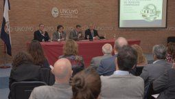 Profesionales del Derecho debaten sobre Educación