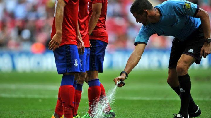 La FIFA implementó cambios en el reglamento del fútbol