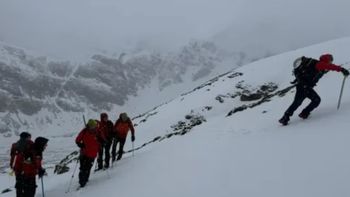 Misteriosa llamada: buscan a un joven desaparecido cerca del Castillo de Drácula Misteriosa llamada: buscan a un joven desaparecido cerca del Castillo de Drácula
