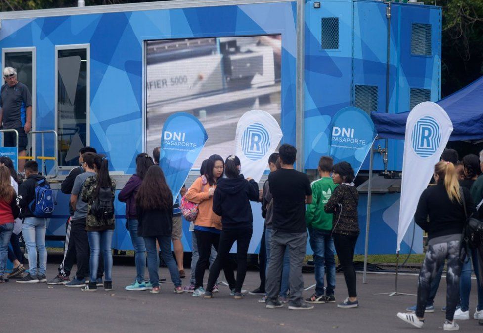 Sacar el DNI costará 400% más caro respecto de enero
