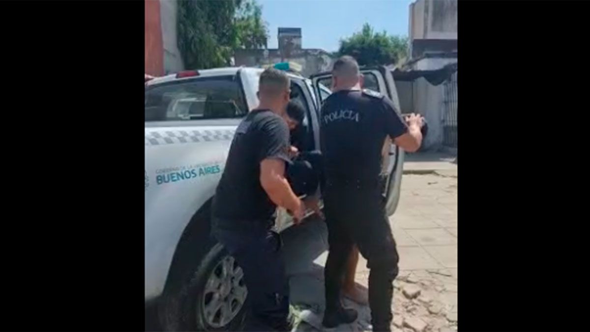 El joven puntero narco y pistolero de 19 años se resistió a los tiros con la policía.