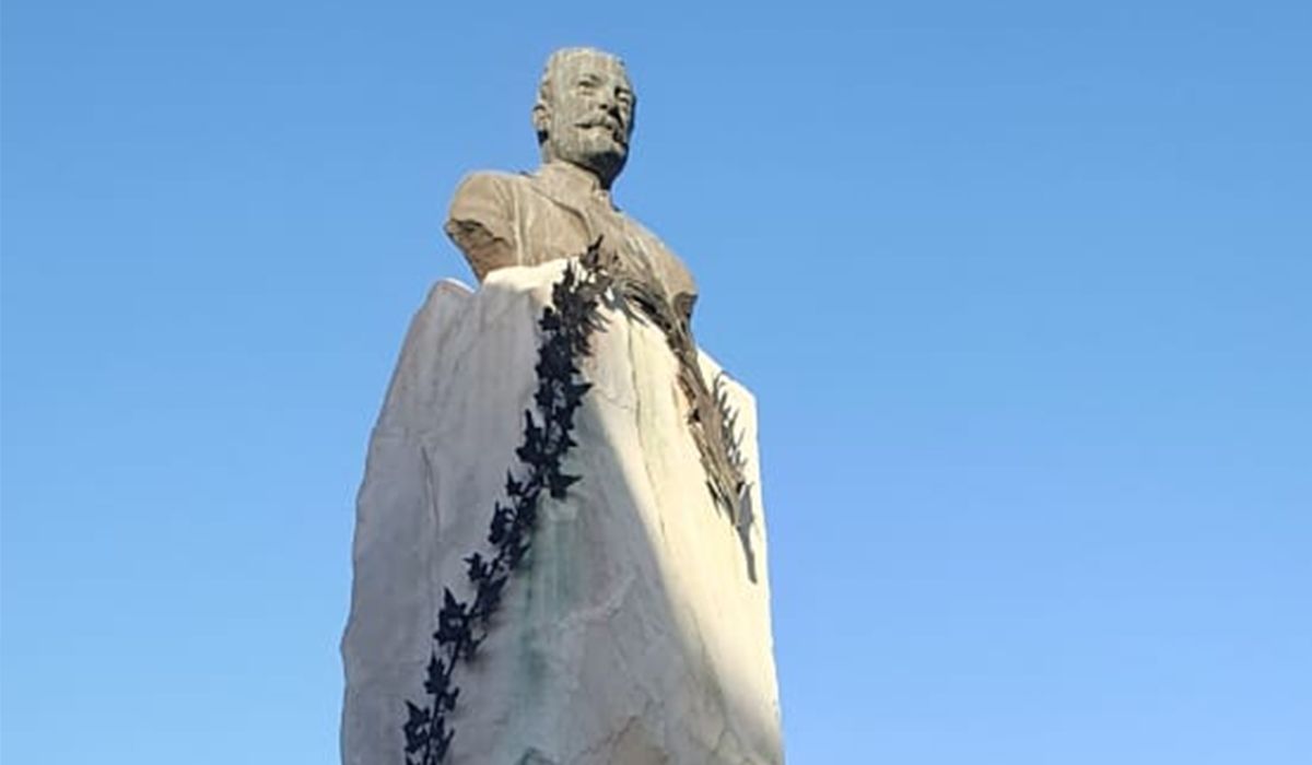 El busto de bronce del boticario y ex intendente Belisario Cuervo fue robado el mes pasado del cementerio de la Capital de Mendoza.