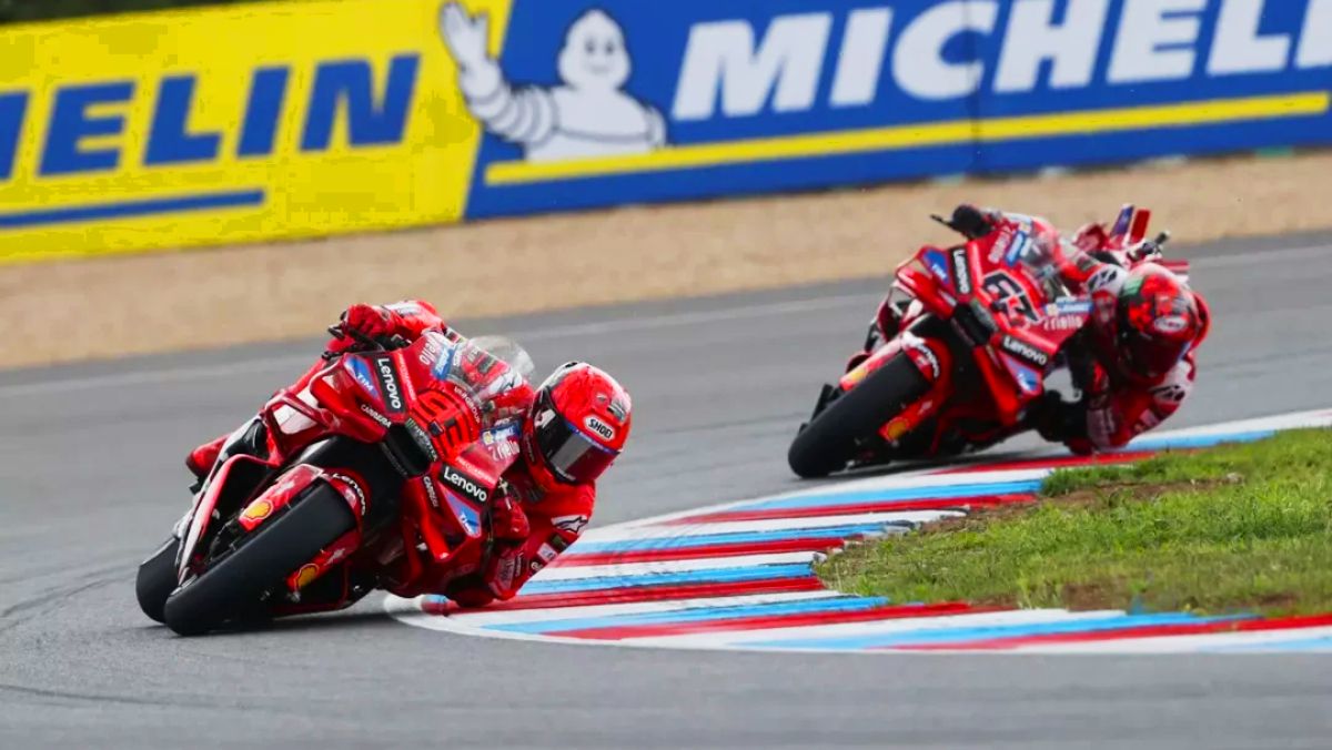 Marc Márquez sigue su marcha hacia la obtención de un nuevo campeonato del MotoGP. Este domingo completó un doblete en el GP de República Checa.
