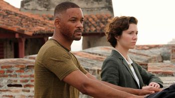 El thriller de conspiraciones que se va de Netflix y tiene a los fanáticos desesperados