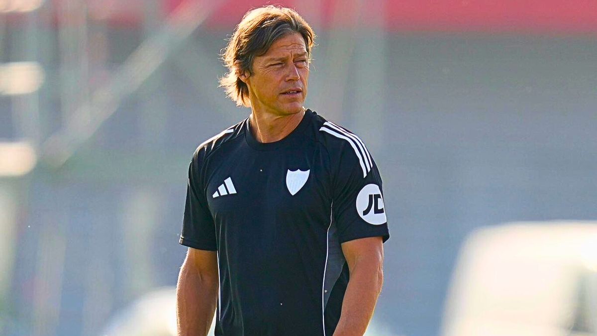 Almeyda quiere ser el primer DT argentino que gane un título en el Sevilla.