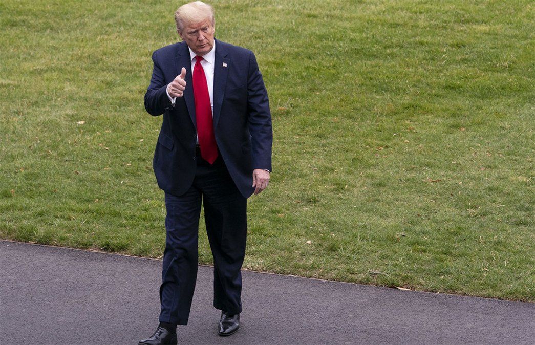 Justo ... pero muy justo para las elecciones, Donald Trump sacaría la vacuna contra el coronavirus en Estados Unidos. Foto: AFP vía NA.