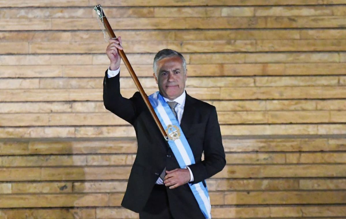 Cornejo debutó al mismo tiempo que Milei en el poder. Deberá administrar Mendoza en tiempos difíciles.