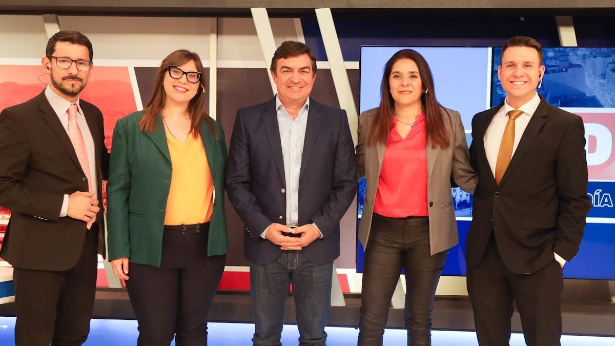 Pablo Gerardi, Agustina Fiadino, Omar De Marchi, Rosana Villegas y Julián Imazio. Pablo Gerardi, Agustina Fiadino, Omar De Marchi, Rosana Villegas y Julián Imazio.