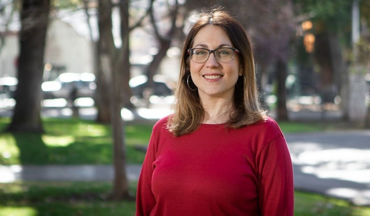 Laura Espeche, candidata a diputada nacional por el FIT-U en las elecciones 2023. Laura Espeche, candidata a diputada nacional por el FIT-U en las elecciones 2023.