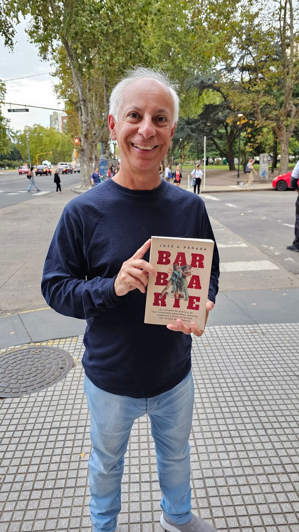 "La Universidad de Maryland ha contabilizado, en treinta años, desde 1970 hasta 2005, más de ciento veinticinco mil casos, así que es imposible tratarlos todos", explicó Parada. "La Universidad de Maryland ha contabilizado, en treinta años, desde 1970 hasta 2005, más de ciento veinticinco mil casos, así que es imposible tratarlos todos", explicó Parada.