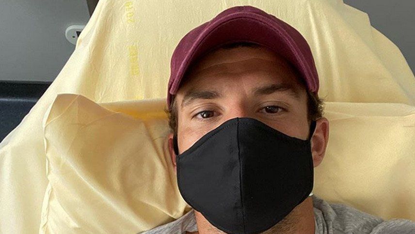 Dimitrov tiene coronavirus y podría haber contagiado a varios en el torneo de Djokovic