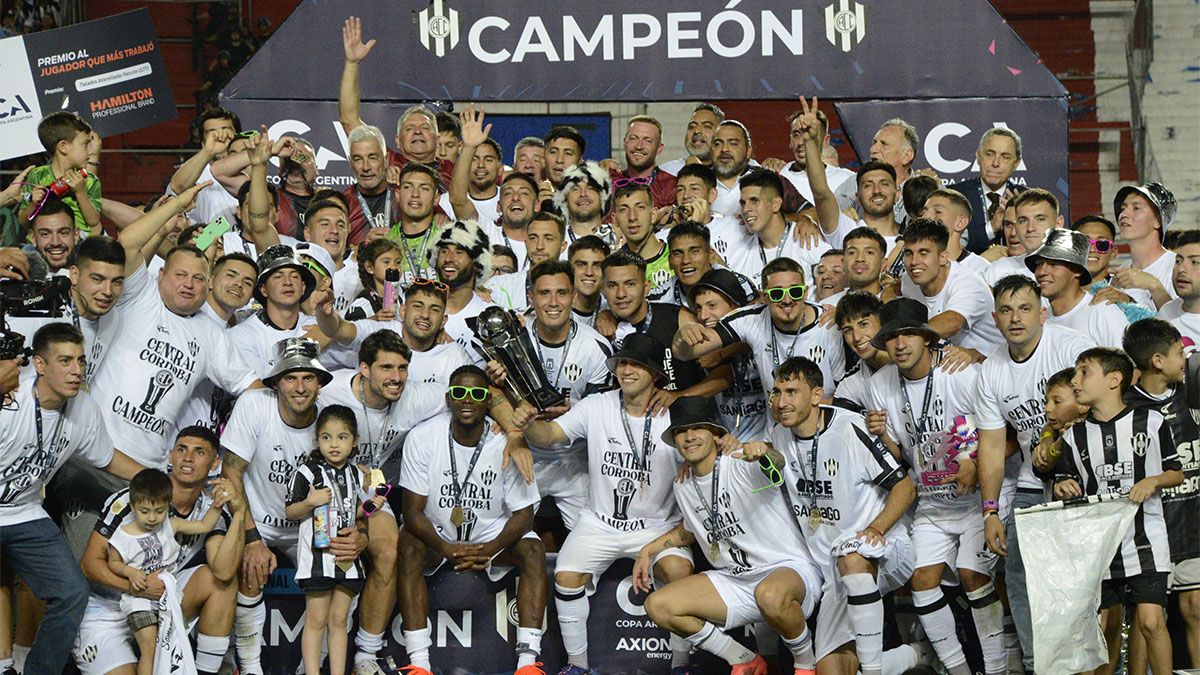 Central Córdoba se consagró campeón de la Copa Argentina 2024 al derrotar a Vélez e hizo historia.